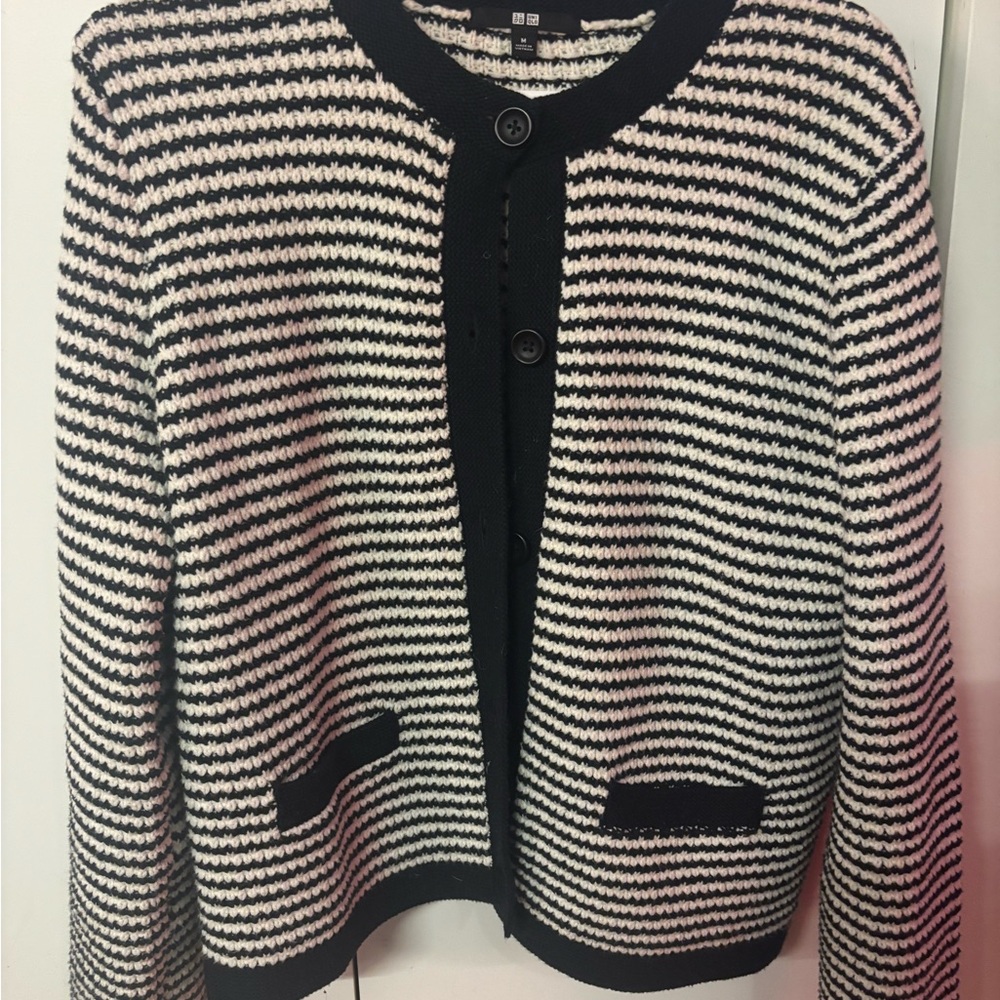 Uniqlo Black and White Knit Cardigan